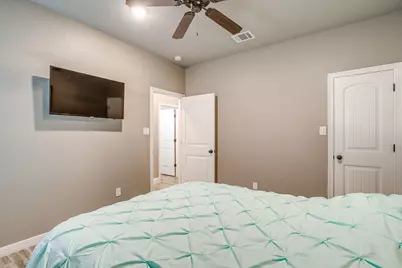 1576 Lizzie Lane, Burleson, TX 76028 - Photo 32