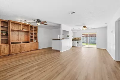 808 Bridle Avenue, White Settlement, TX 76108 - Photo 4