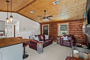 4522 Robin Ct, Granbury, TX 76049 - Photo 8