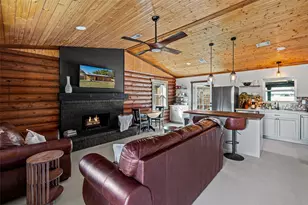 4522 Robin Ct, Granbury, TX 76049 - Photo 6