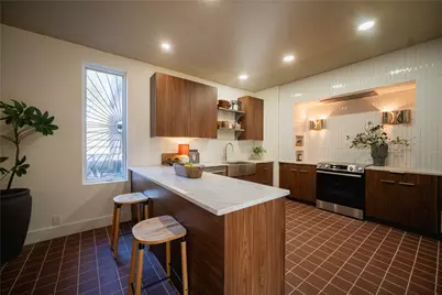 2628 Maple Springs Boulevard, Dallas, TX 75235 - Photo 16