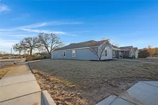 1732 Post Oak Ct, Denton, TX 76209 - Photo 2