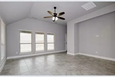 531 Harvest Grove Drive, Waxahachie, TX 75165 - Photo 8