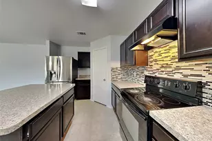 14721 Forest Hollow Dr, Balch Springs, TX 75180 - Photo 4