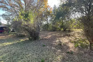 215 N Ave O, Clifton, TX 76634 - Photo 14