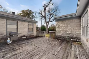 9263 Forest Hills Blvd, Dallas, TX 75218 - Photo 36