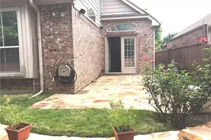 9400 Western Trail, Irving, TX 75063 - Photo 2