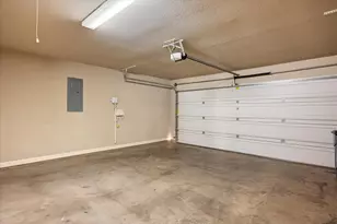 107 Donna Cir, Granbury, TX 76049 - Photo 20