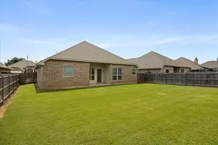 107 Donna Cir, Granbury, TX 76049 - Photo 24