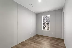 2610 Pinoak St, Granbury, TX 76048 - Photo 10