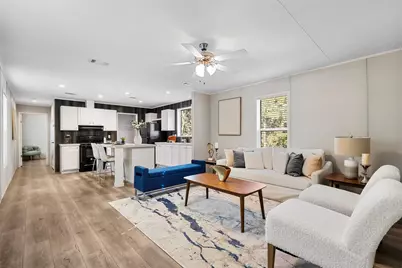 2610 Pinoak Street, Granbury, TX 76048 - Photo 2