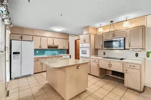 3256 Gene Ln, Haltom City, TX 76117 - Photo 12