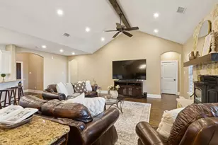 320 Tate Cir, Sherman, TX 75090 - Photo 14