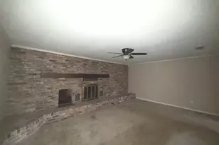 206 Summit Dr, Gilmer, TX 75644 - Photo 2