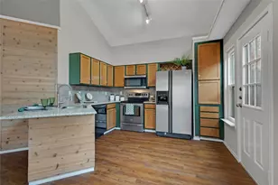 2024 Feather Ln, Lewisville, TX 75077 - Photo 10