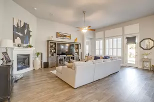 11829 Kynborrow Rd, Fort Worth, TX 76052 - Photo 6