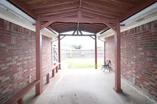 2202 Lone Pecan Dr, Garland, TX 75040 - Photo 28