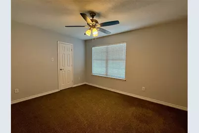 208 Oxford Drive, Roanoke, TX 76262 - Photo 16