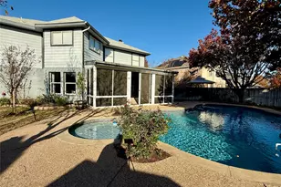 208 Oxford Dr, Roanoke, TX 76262 - Photo 18