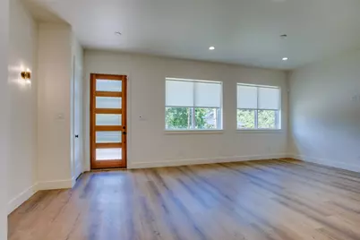 400 N Denver Street, Dallas, TX 75203 - Photo 2