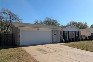 5649 Conroy St, Fort Worth, TX 76134 - Photo 2