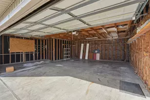 5619 Thunderbird Ct, Granbury, TX 76049 - Photo 34