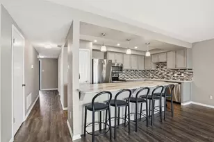 5619 Thunderbird Ct, Granbury, TX 76049 - Photo 4