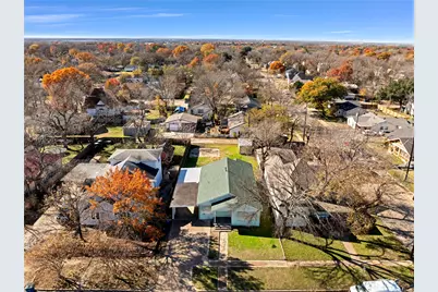 907 Main Street, Ennis, TX 75119 - Photo 20