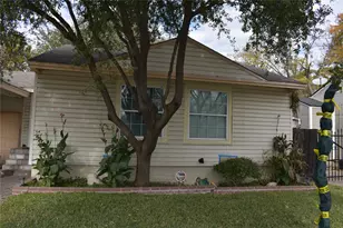 3912 Valentine St, Fort Worth, TX 76107 - Photo 2