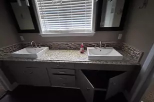 2906 Tanglewood Dr, Commerce, TX 75428 - Photo 4