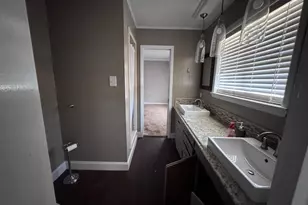 2906 Tanglewood Dr, Commerce, TX 75428 - Photo 2