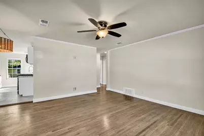 1413 Wynn Terrace, Arlington, TX 76010 - Photo 10