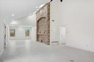 62 Legend Rd, Benbrook, TX 76132 - Photo 6