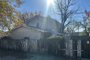 1729 Lindy Ln, Irving, TX 75060 - Photo 4