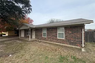 105 Southland Dr, Sanger, TX 76266 - Photo 2