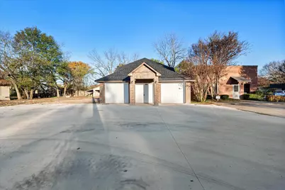 2004 W 2nd Avenue, Corsicana, TX 75110 - Photo 1