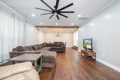 812 E 1st, Hughes Springs, TX 75656 - Photo 10