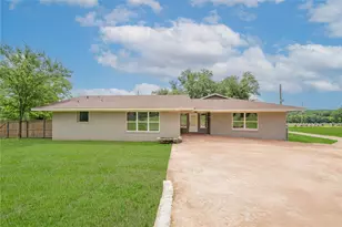 812 E 1st, Hughes Springs, TX 75656 - Photo 10