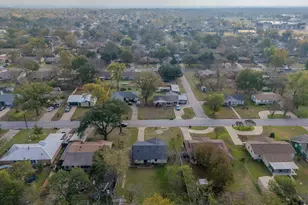 203 Leighton Dr, Terrell, TX 75160 - Photo 32