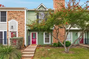 112 Churchill Ln, Euless, TX 76039 - Photo 1