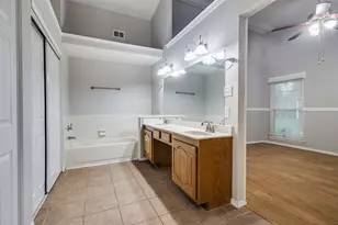 3029 Yorkshire Ct, Flower Mound, TX 75028 - Photo 10