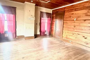 903 4th St SW, Paris, TX 75460 - Photo 8