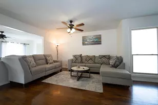 7816 Mary Frances Ln, North Richland Hills, TX 76180 - Photo 2