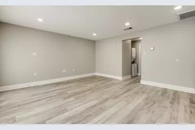 4915 Bryan Street #104, Dallas, TX 75206 - Photo 8