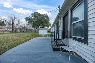 5025 Stephanie Dr, Haltom City, TX 76117 - Photo 20