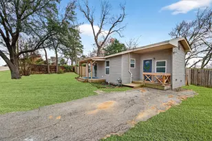 1710 W Crawford St, Denison, TX 75020 - Photo 4