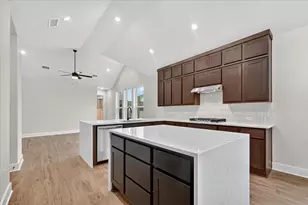 723 Sagebrush Trl, Sherman, TX 75092 - Photo 2