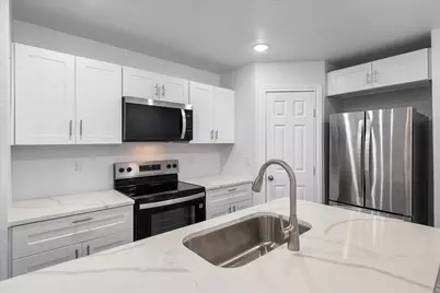 2004 W 2nd Avenue, Corsicana, TX 75110 - Photo 14