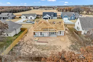 421 Red Bud Ln, Tolar, TX 76476 - Photo 8