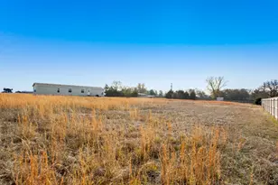 3979 Roland Rd, Whitesboro, TX 76273 - Photo 24